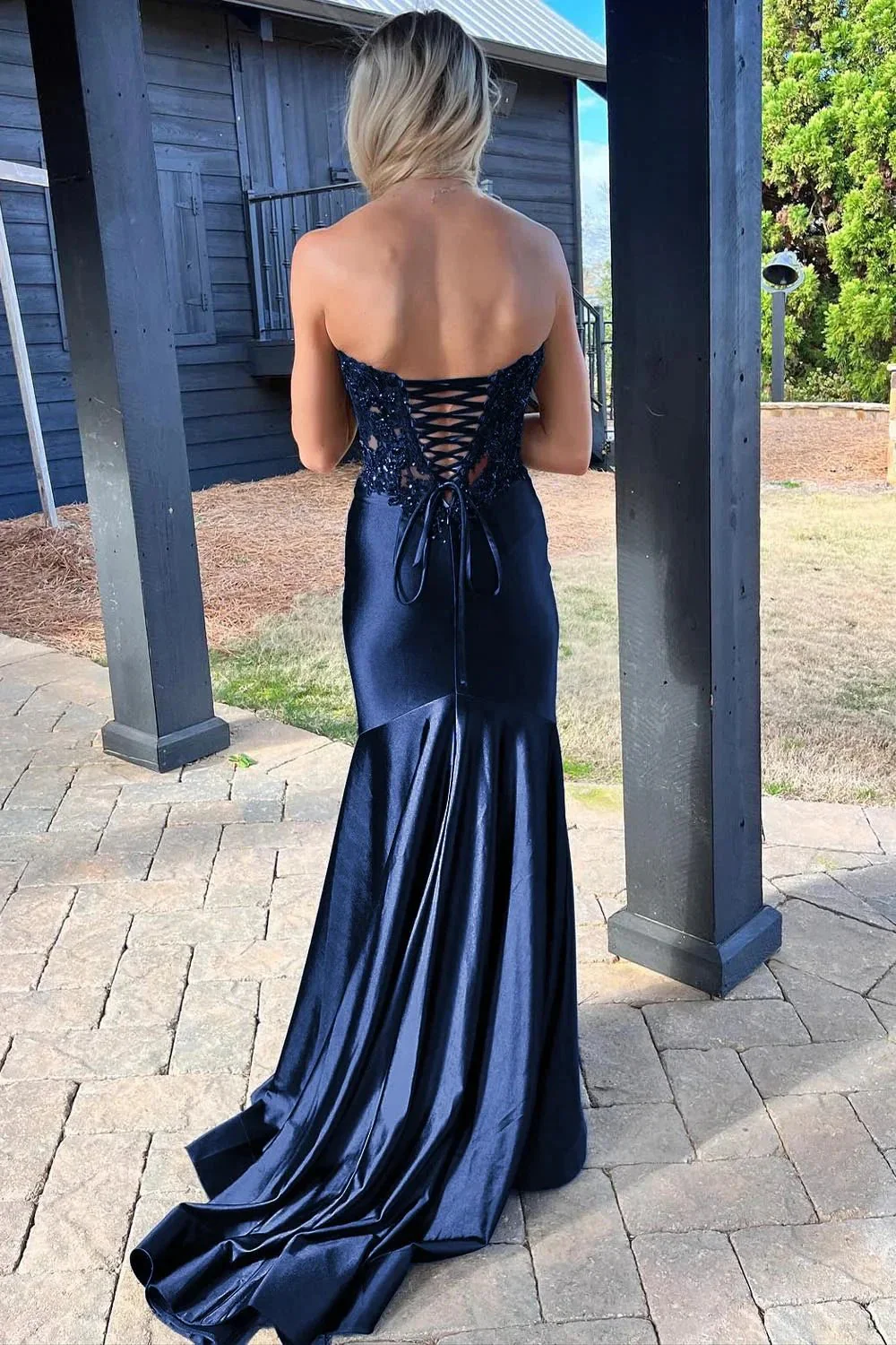 Donya | Mermaid Sweetheart Lace Satin Black Prom Dress with Slit - Image 5