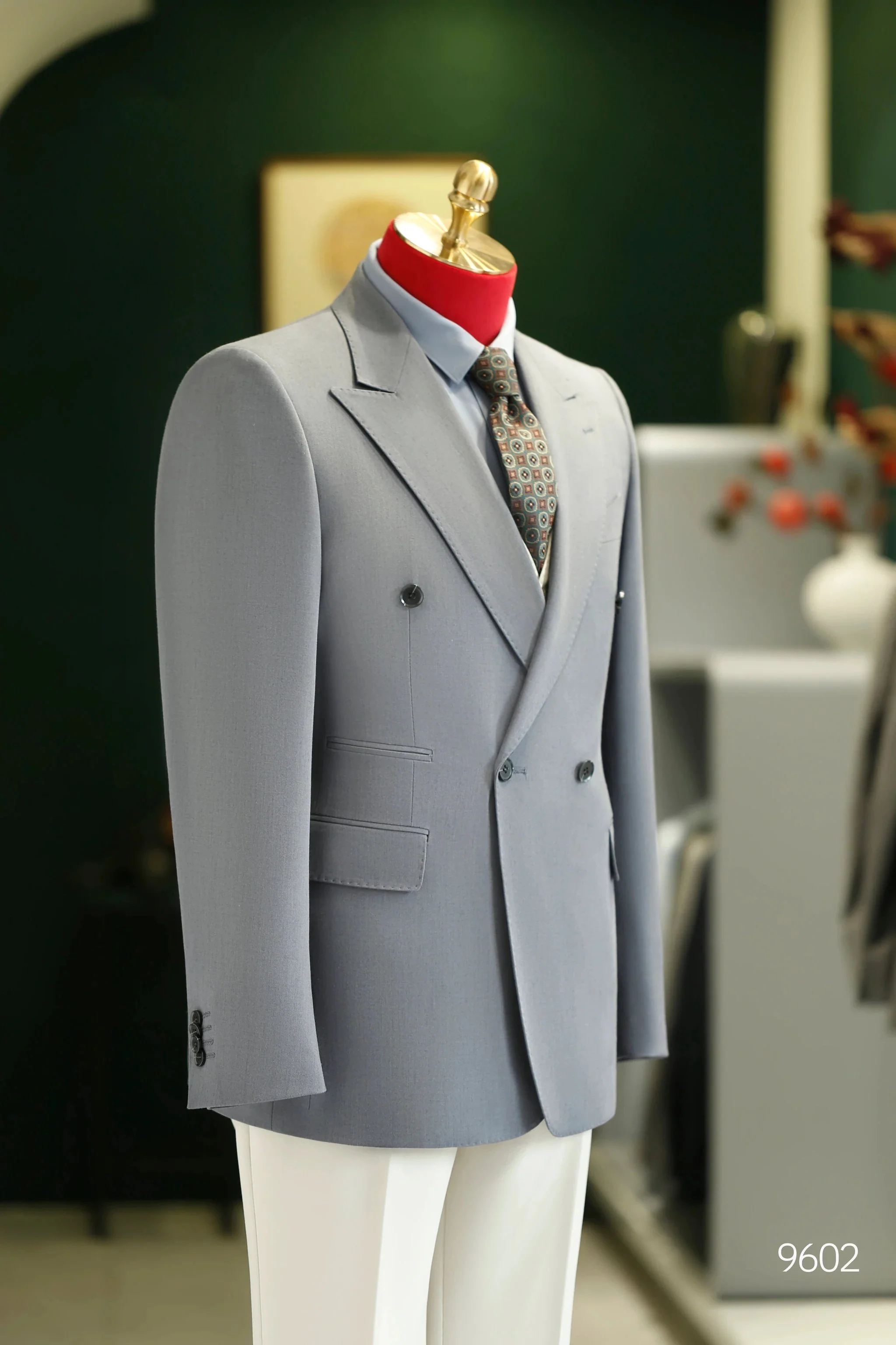 Double Breasted Light Grey Wool Suit For Groom And Business Wear - Image 2