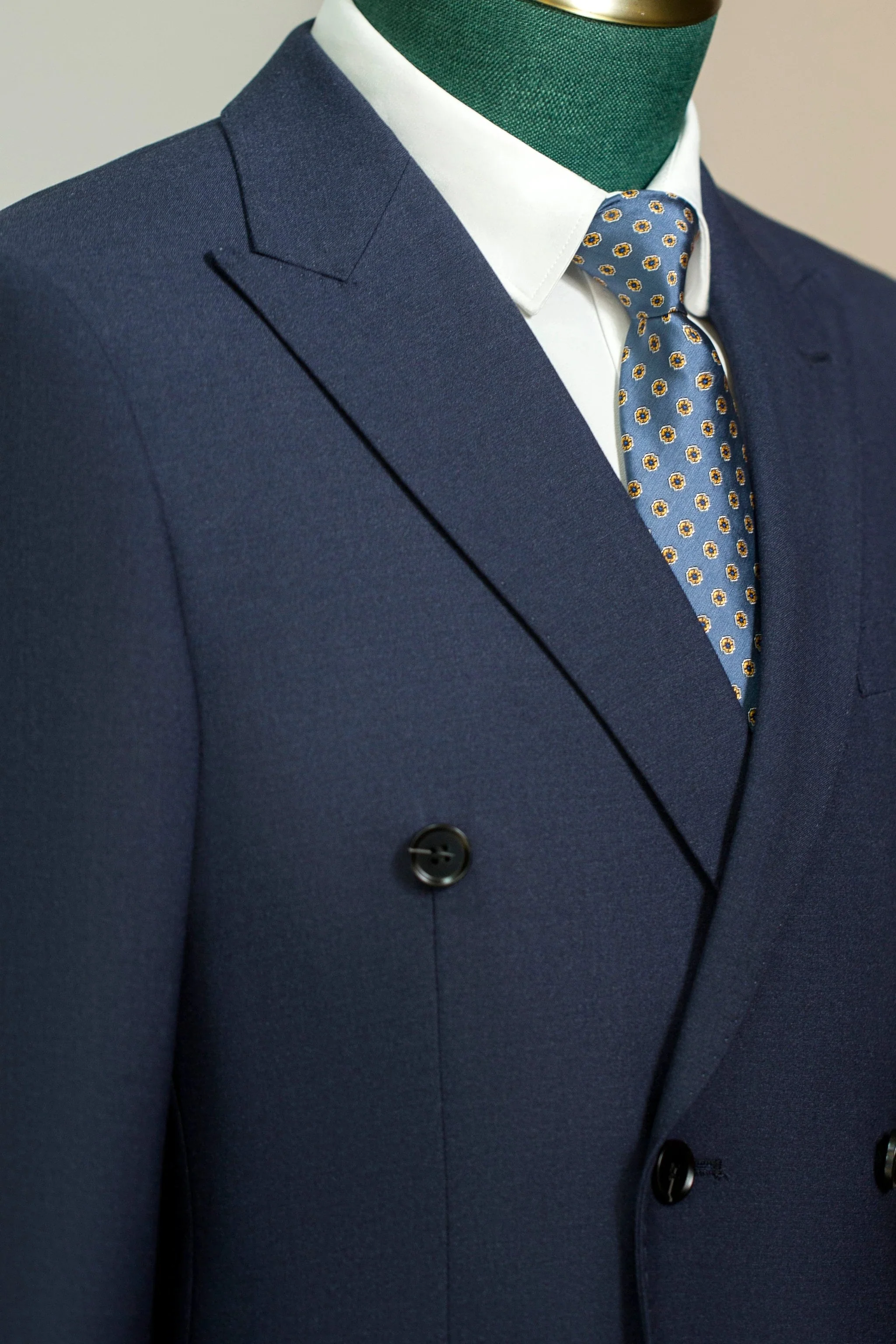 Tailored Double Breasted Navy Wool Formal Suit For Groom And Business - Image 2