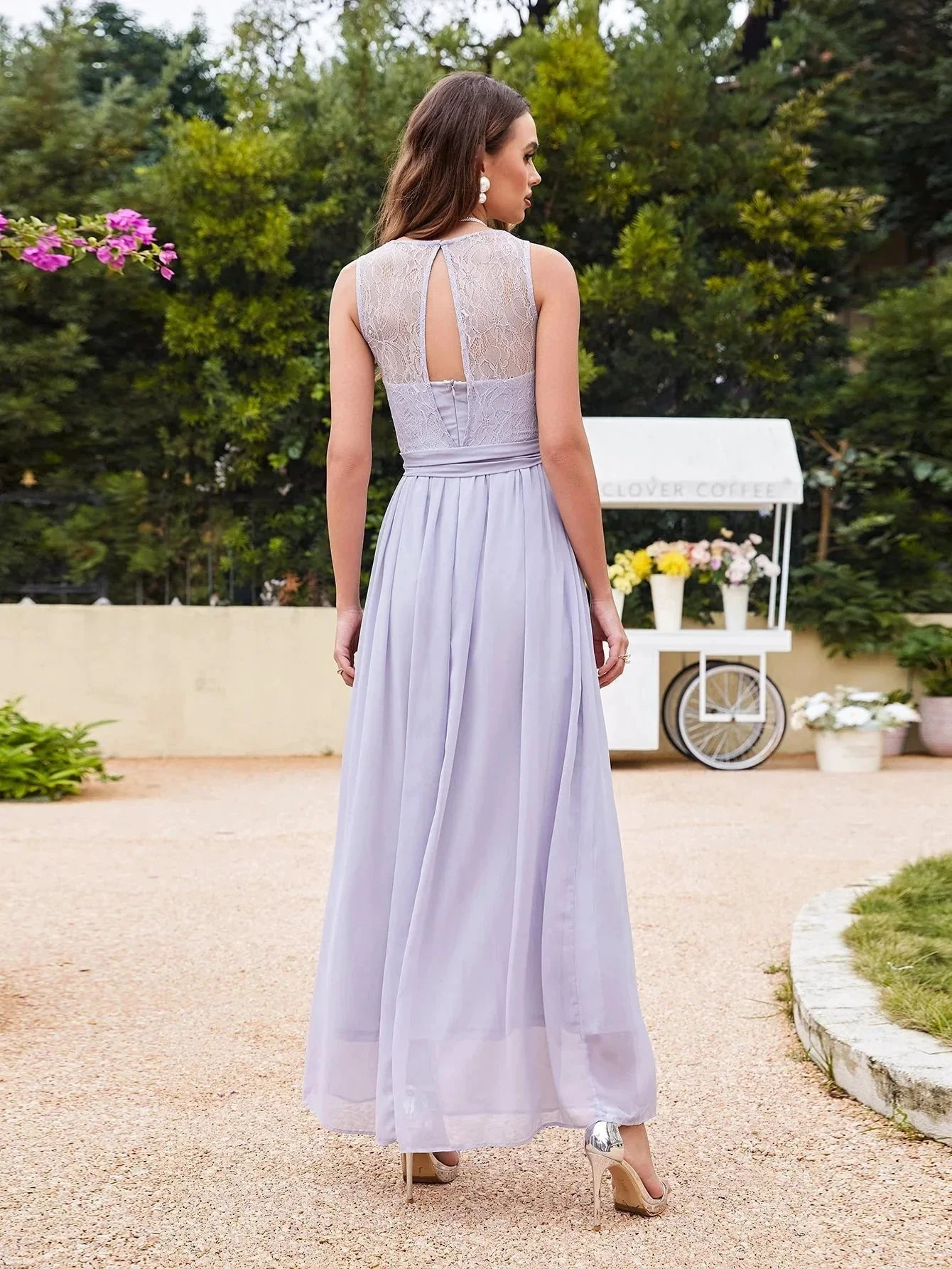 Elegant A-Line Scoop Sleeveless Chiffon Bridesmaid Dresses - Image 2