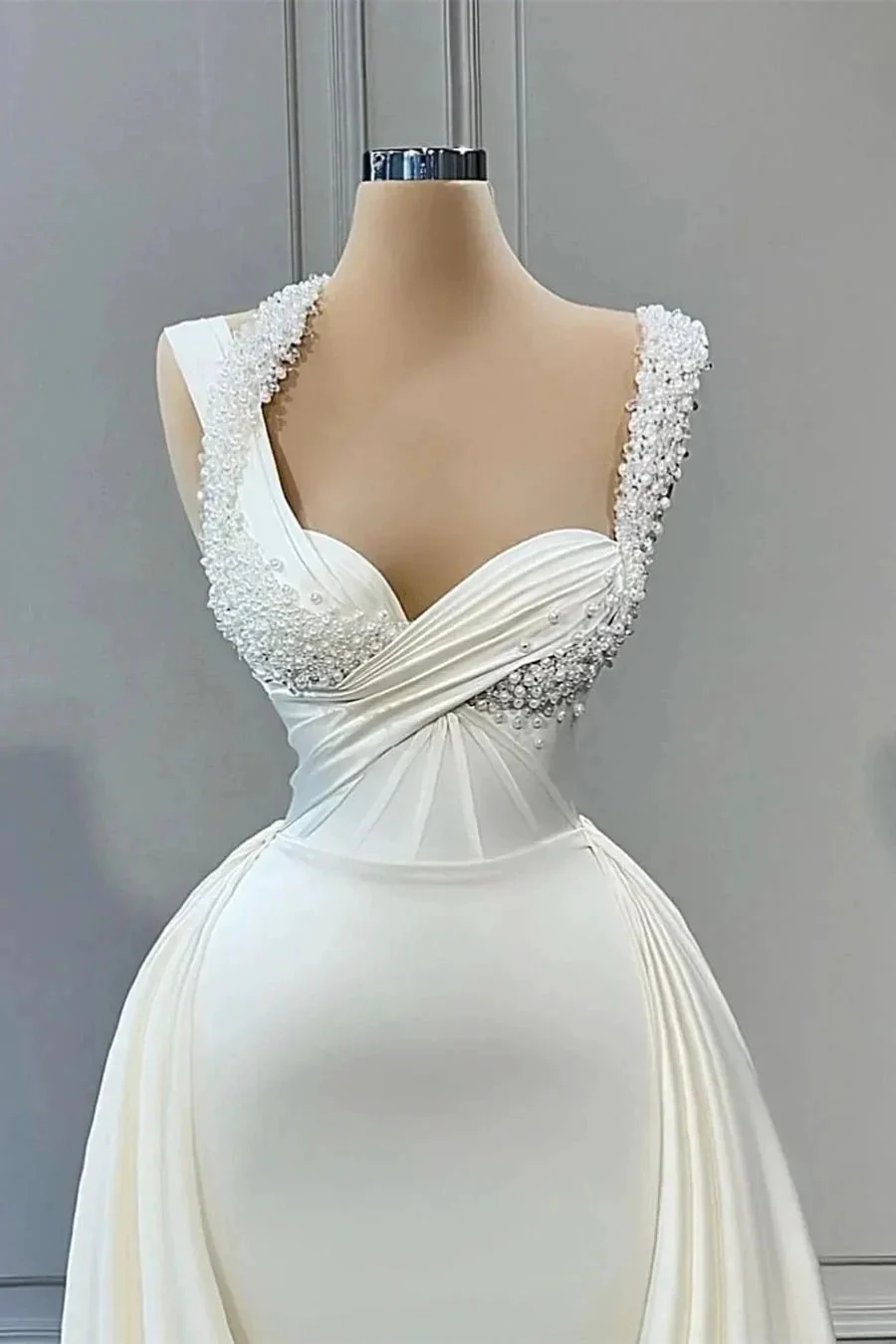 Elegant A-line Sweetheart Sleeveless Beading Wedding Dresses - Image 2