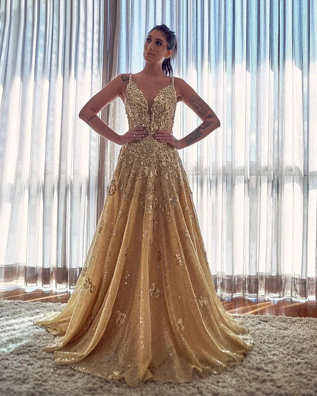 Elegant A-line V-neck Appliques Lace Sequins Long Prom Dress - Image 2