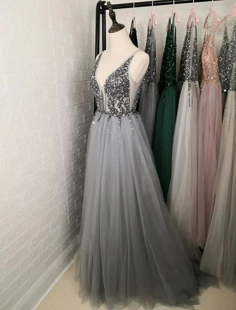 Elegant A-line V-neck Tulle Beading Open Back Prom Dress with Slit - Image 4