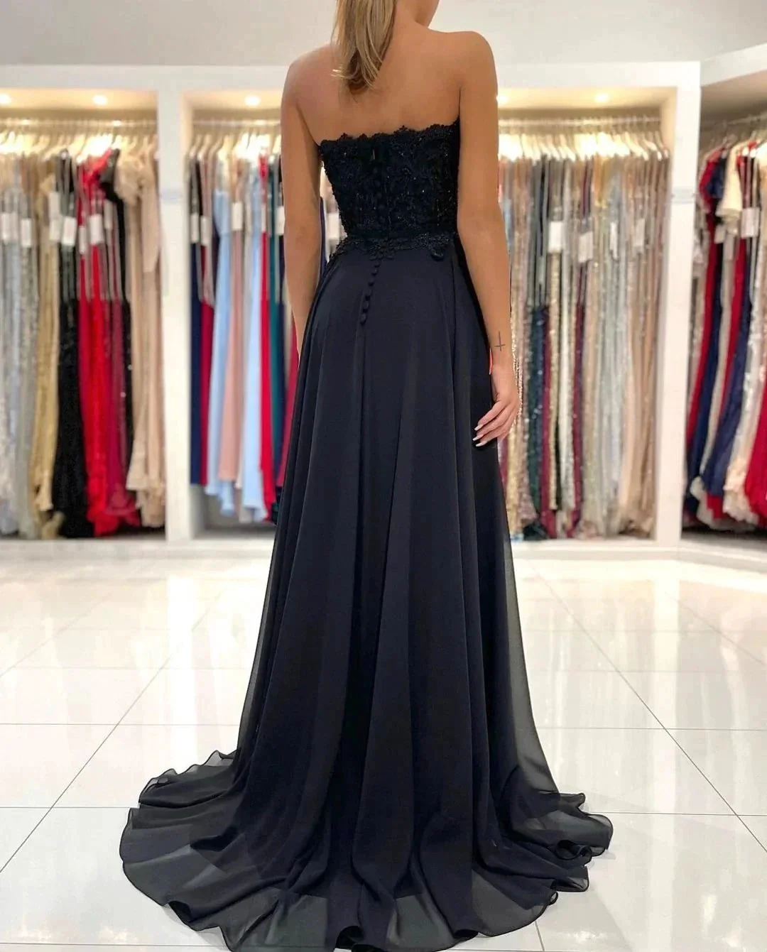 Elegant Black Long A-line Sweetheart Chiffon Prom Dress with Slit - Image 2