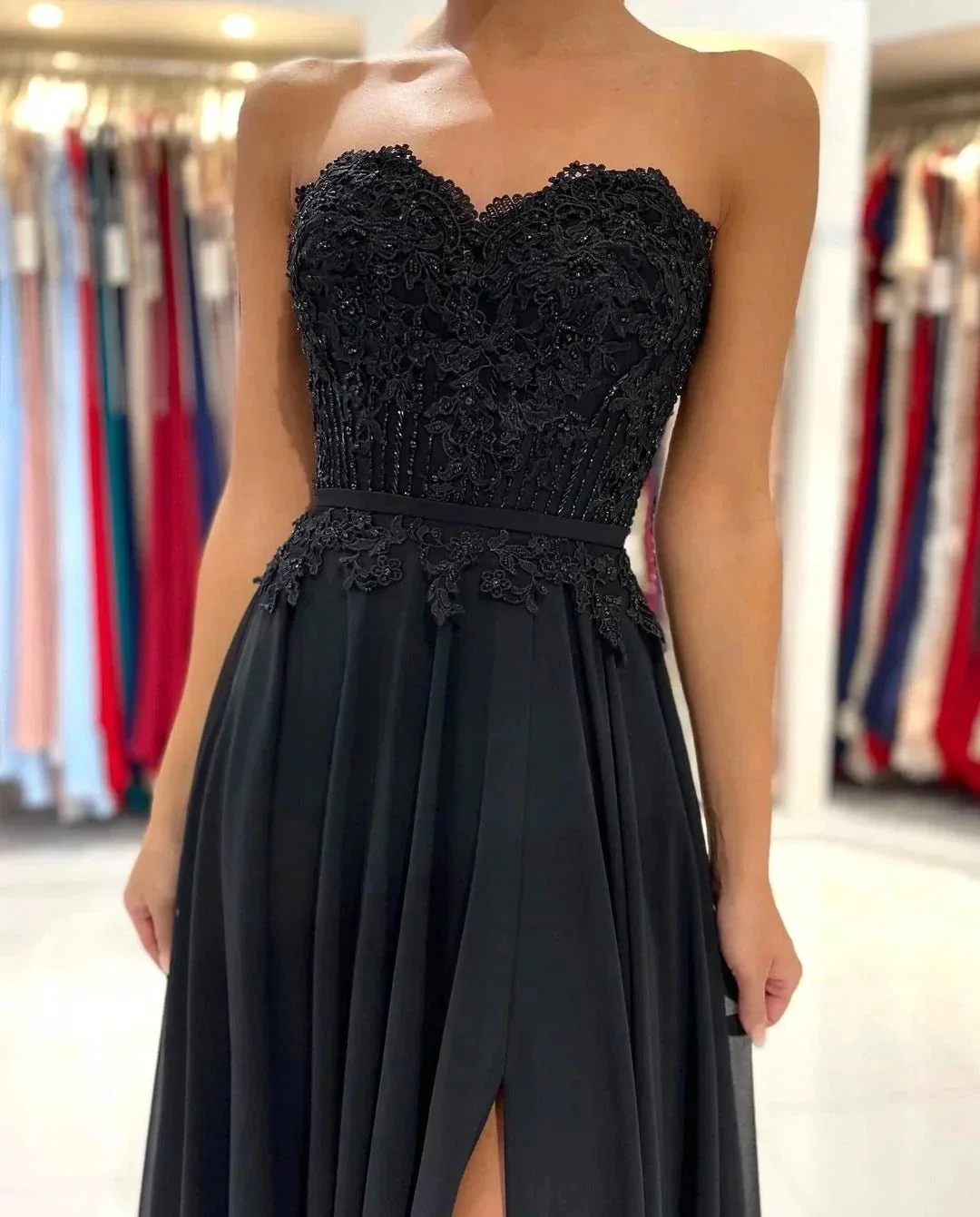 Elegant Black Long A-line Sweetheart Chiffon Prom Dress with Slit - Image 6