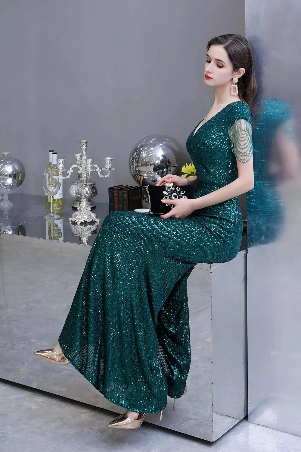 Elegant Cap Sleeve Green Sequins Long Prom Dress - Image 10