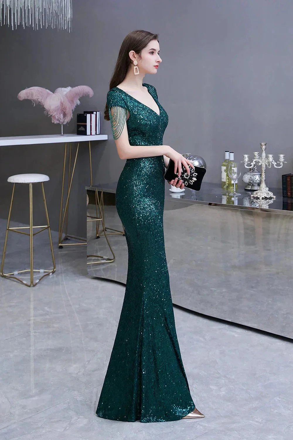 Elegant Cap Sleeve Green Sequins Long Prom Dress - Image 3