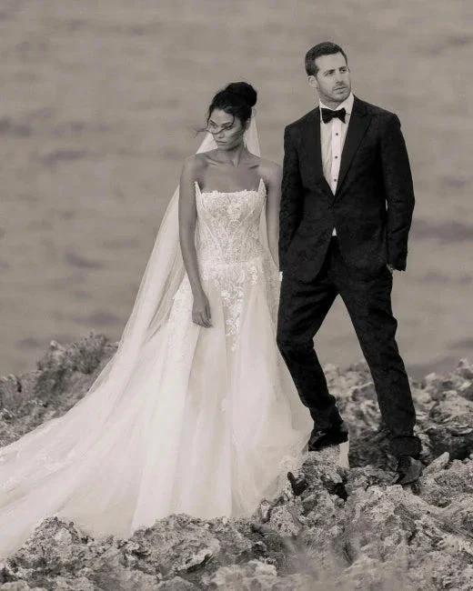 Elegant Designer Appliques A-line Wedding Dresses With Lace - Image 3