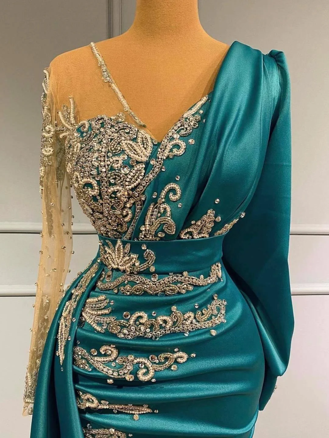 Elegant floor-length evening dress prom dresses with sleeves - Image 4