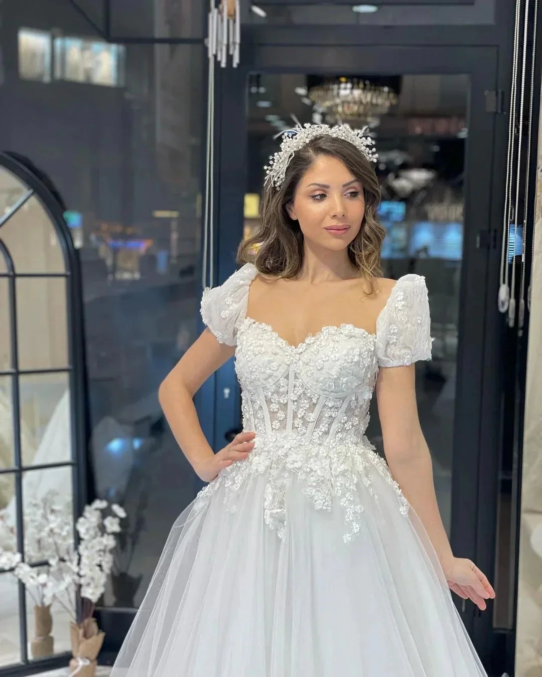 Elegant Floor Length Sweetheart Short Sleeves A-Line Tulle Wedding Dress - Image 4