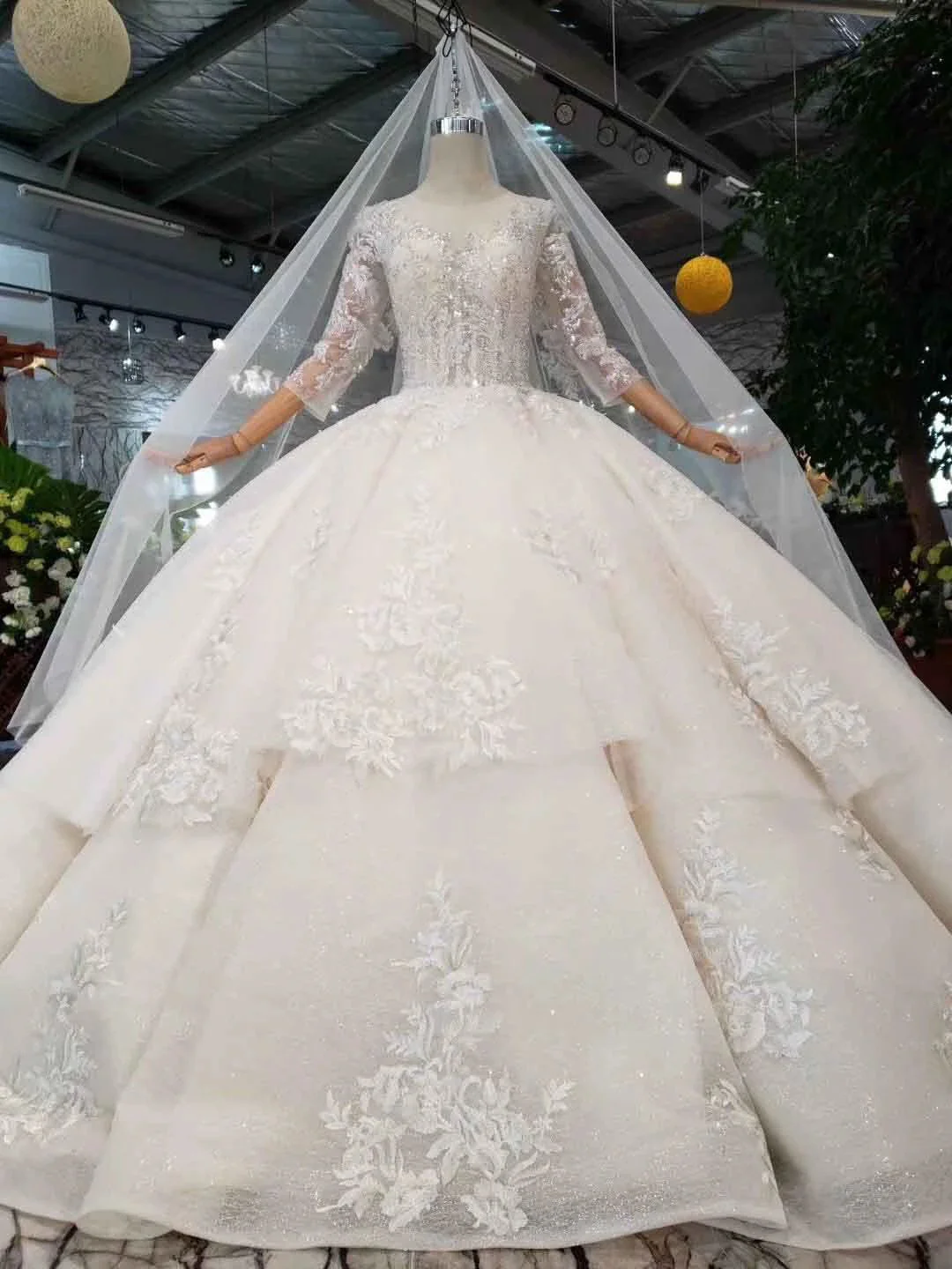 Elegant Half Sleeves Ball Gown Lace Layer Wedding Dress  WD380 - Image 3