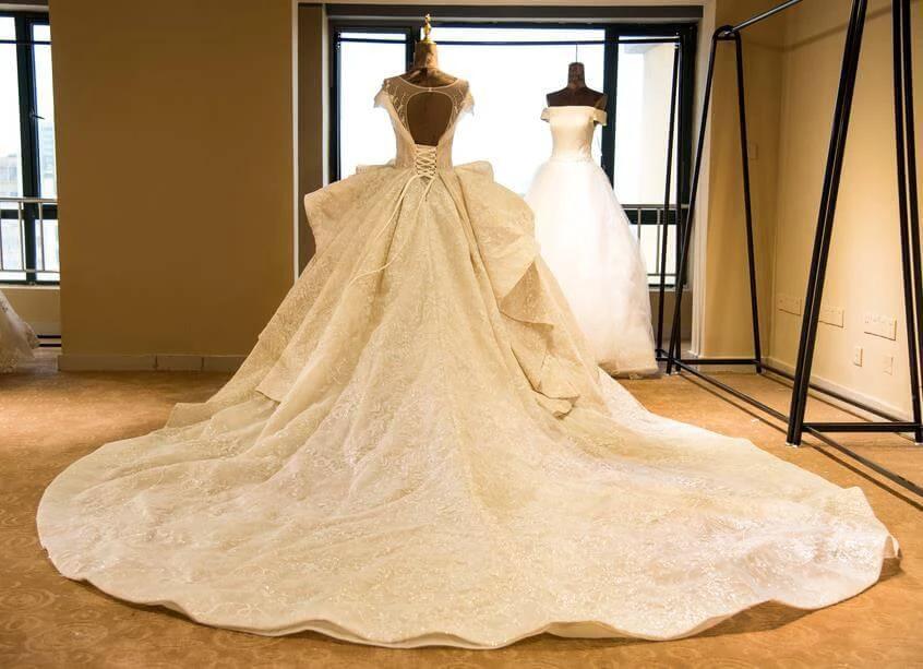 Elegant Illusion neck Cap Sleeve Appliques Tulle A-line Princess Wedding Dress - Image 6