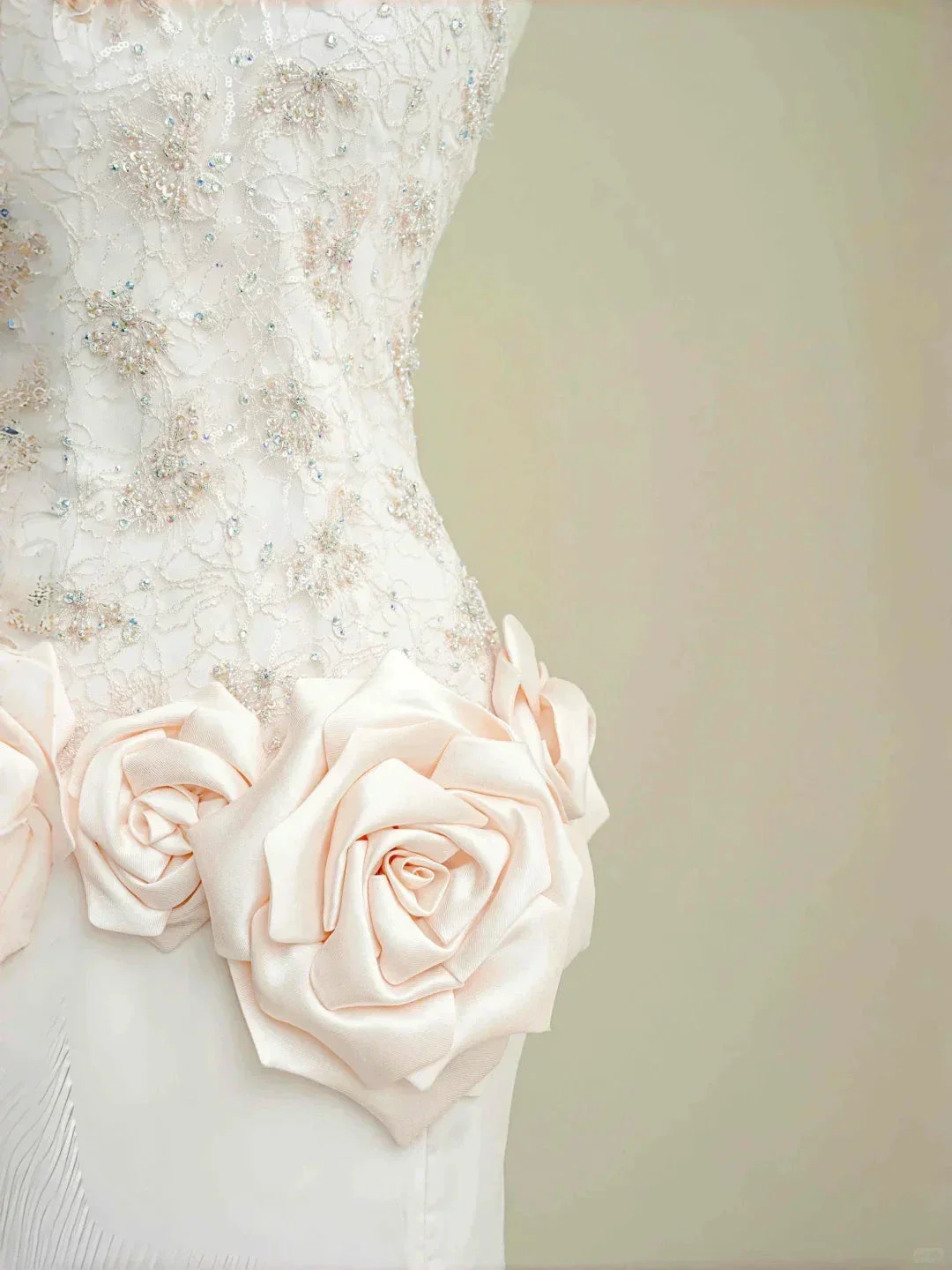 Elegant Light Pink Satin Lace Sequin Beaded Evening Dress Slit Mermaid Prom Dress Y8672 - Image 4