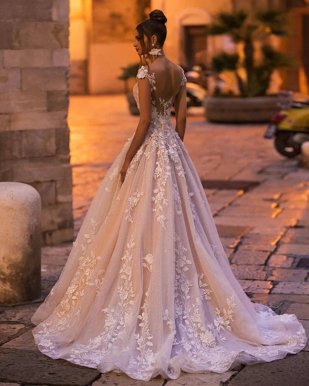 Elegant Long A-Line Bateau Appliques Lace Backless Sequins Wedding Dress - Image 2