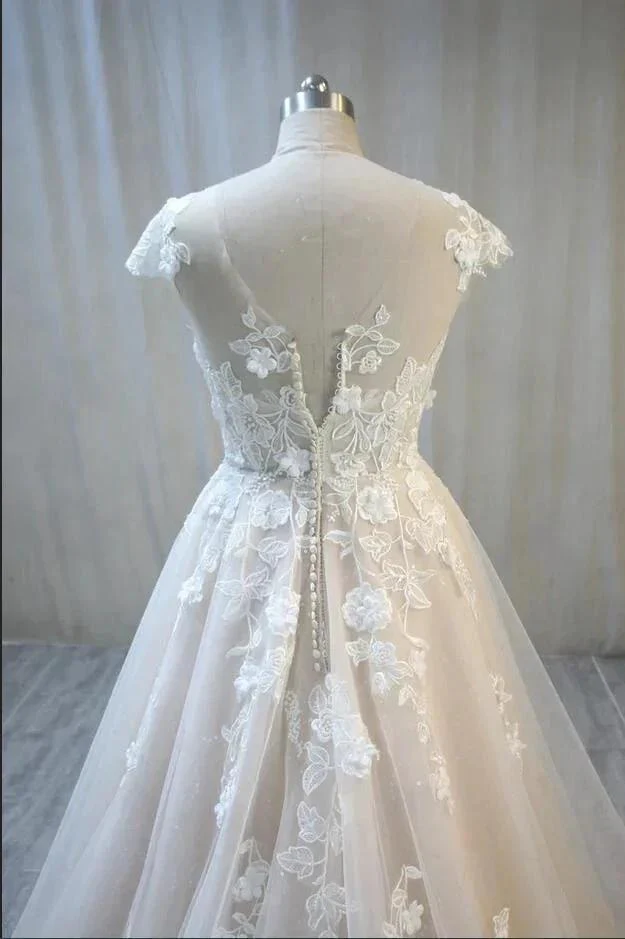 Elegant Long A-Line Bateau Backless Appliques Lace Tulle Wedding Dress - Image 4