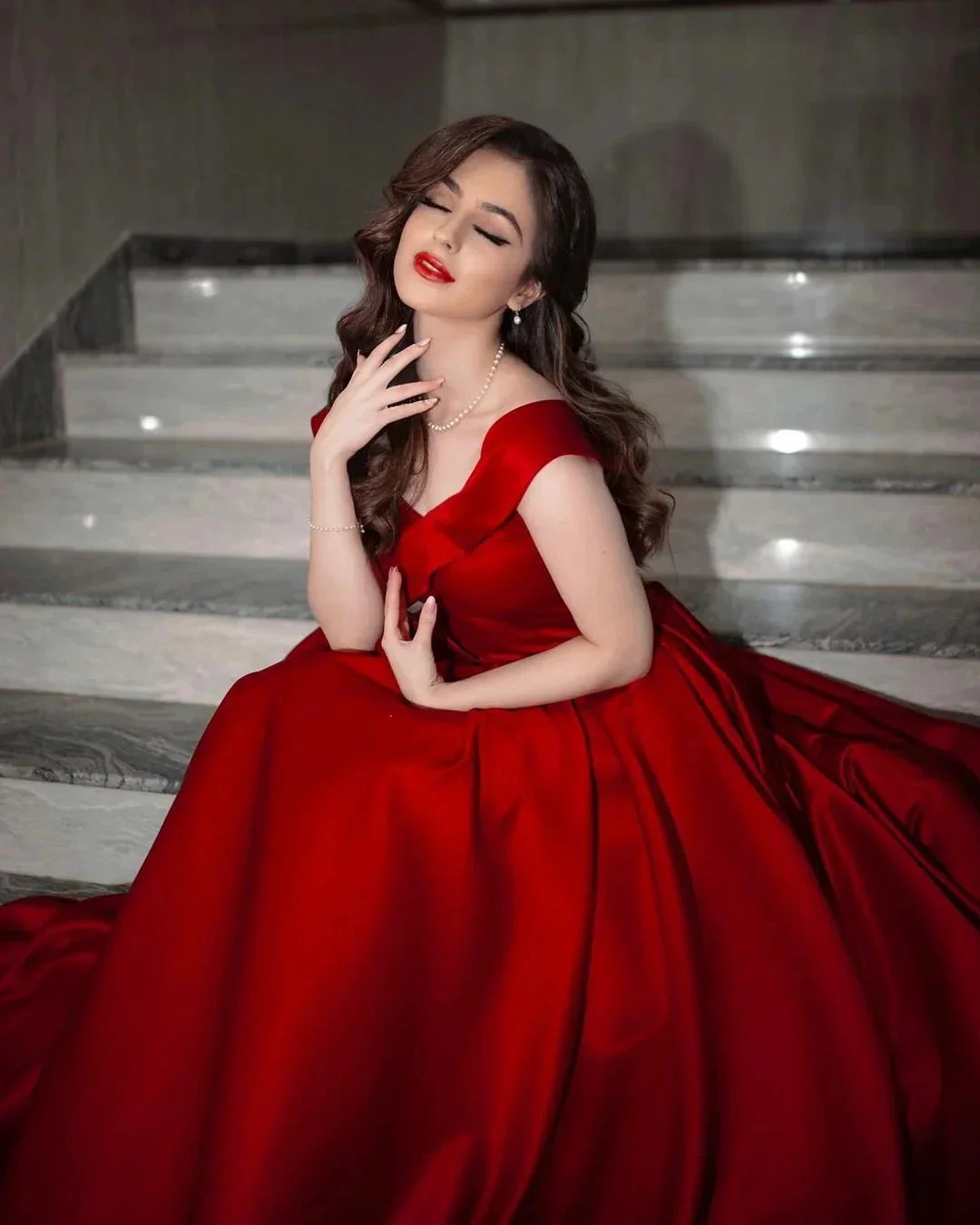 Elegant Long A-line Off-the-shoulder Satin Red Prom Dress - Image 5