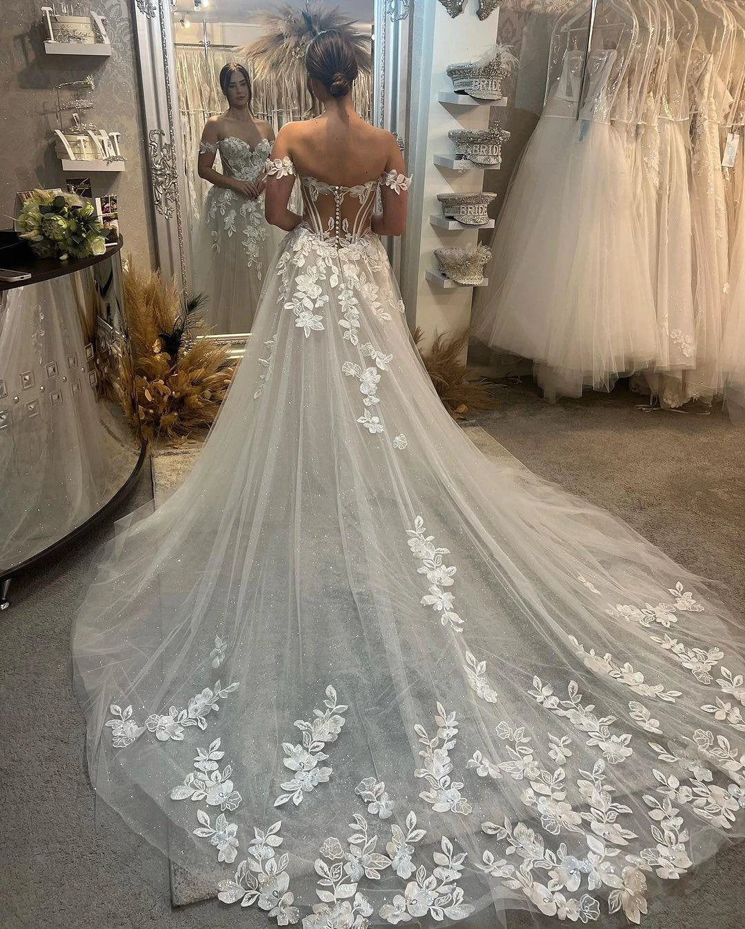 Elegant Long A-line Off-the-shoulder Sweetheart Appliques Glitter Wedding Dress - Image 2