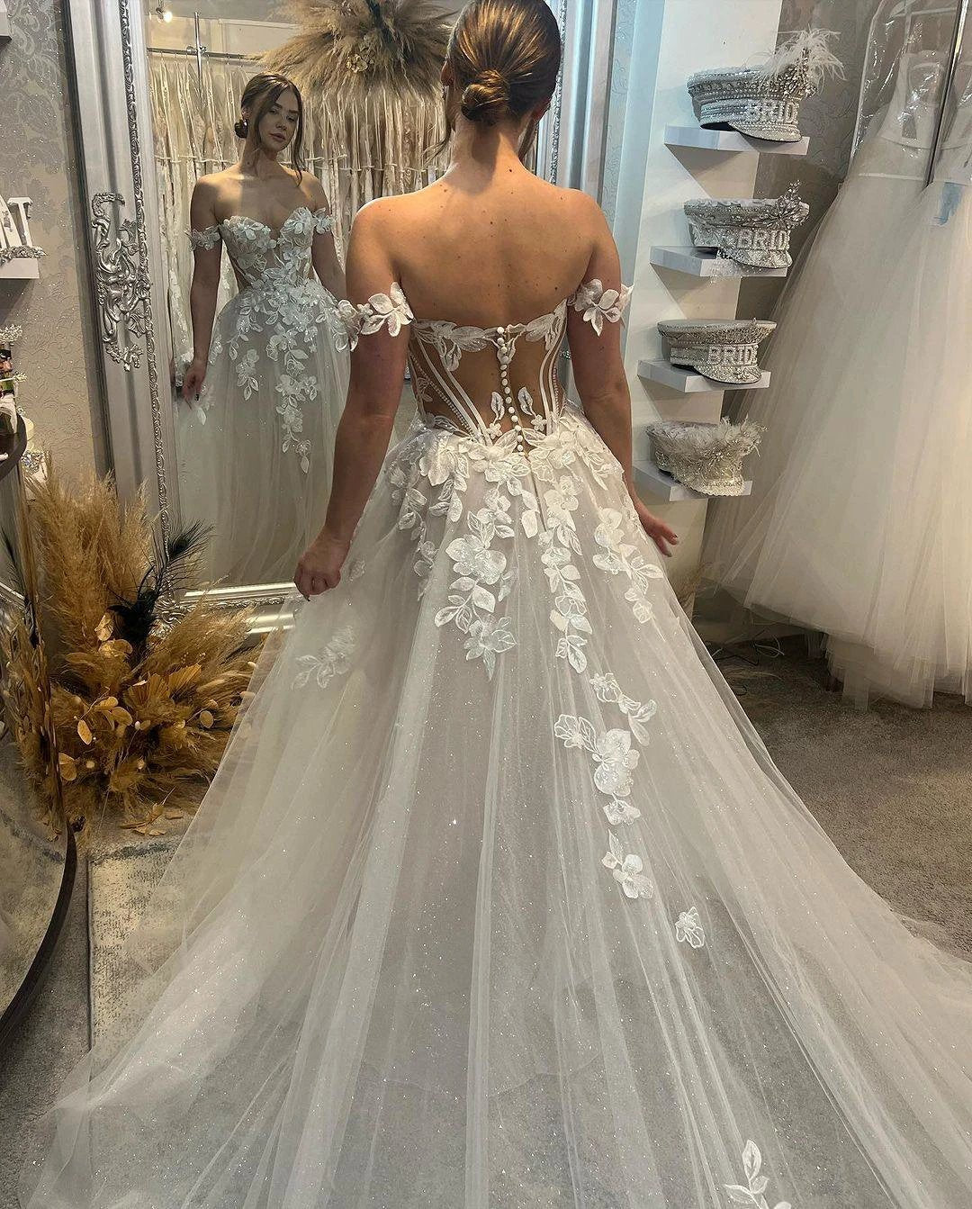 Elegant Long A-line Off-the-shoulder Sweetheart Appliques Glitter Wedding Dress - Image 3