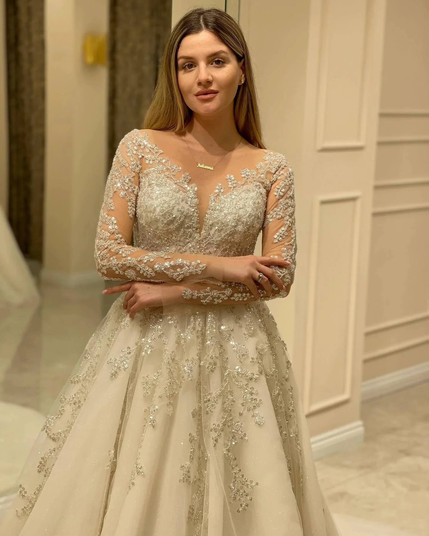 Elegant Long A-line Sweetheart Lace Appliques Wedding Dress with Sleeves - Image 5