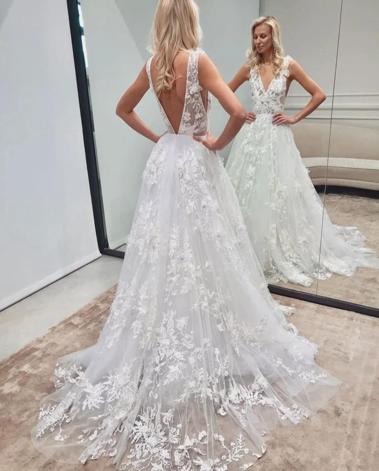 Elegant Long A-line V-neck Backless Tulle Lace Wedding Dress - Image 2