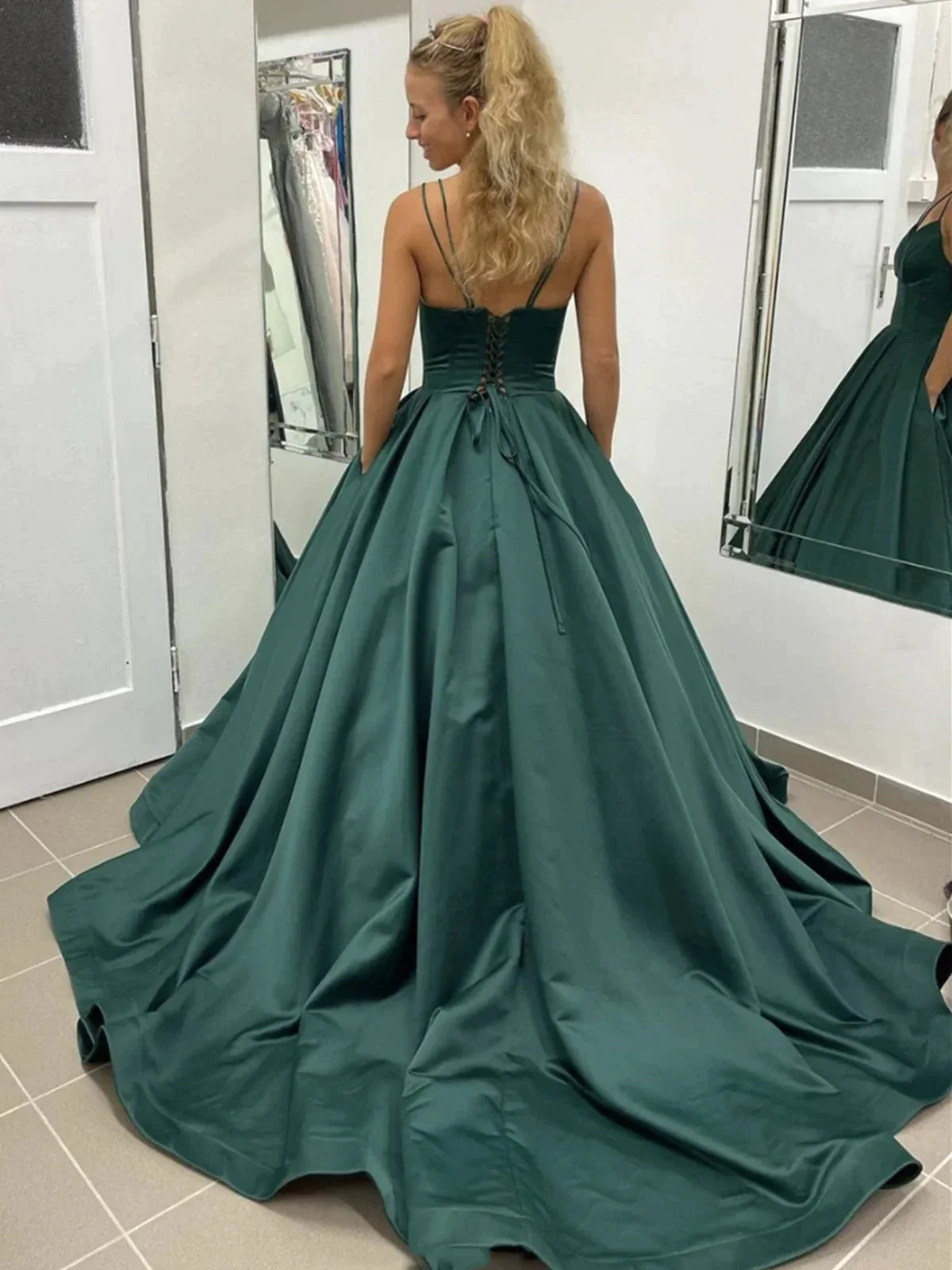 Elegant Long A Line V Neck Satin Open Back Formal Graduation Prom Dresses with Pockets - Image 3
