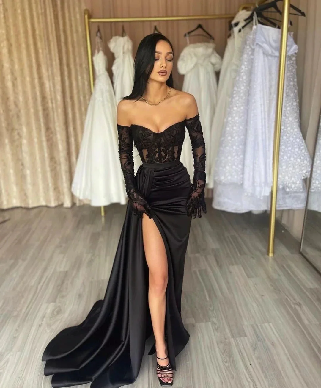 Elegant Long Black Off-the-shoulder Lace Mermaid Prom Dress With Slit - Image 3