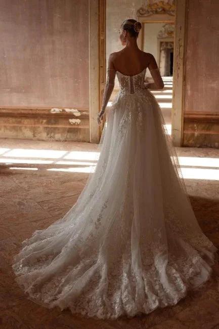 Elegant Long Ivory A-line Strapless Lace Sweetheart Wedding Dresses - Image 4