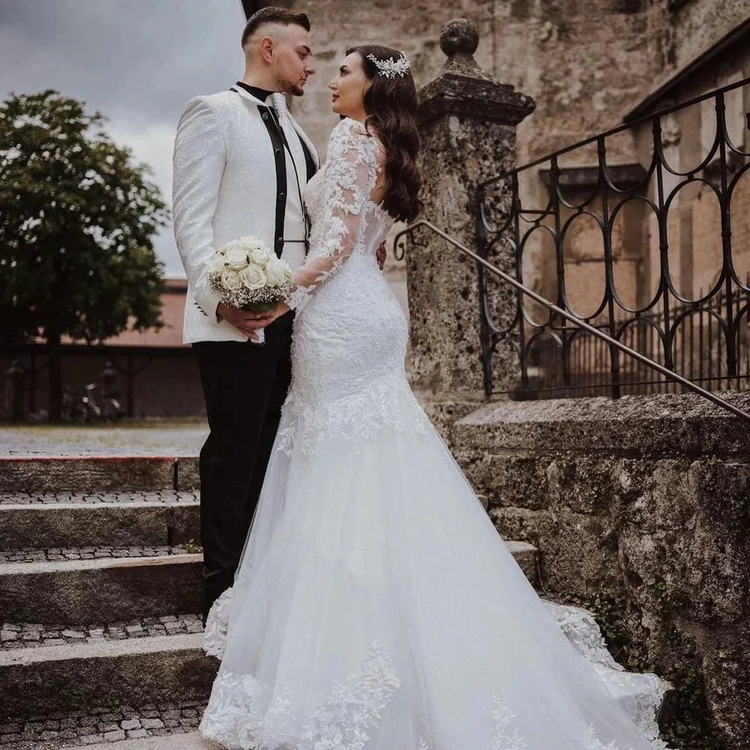Elegant Long Mermaid Lace Open Back Wedding dresses with Sleeves - Image 2