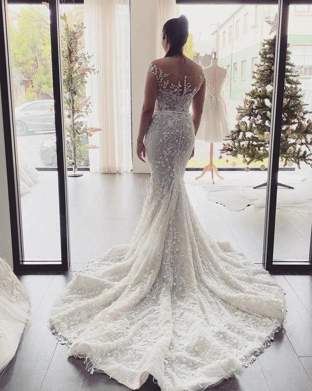 Elegant Long Mermaid Off-the-Shoulder Appliques Lace Backless Wedding Dress - Image 3
