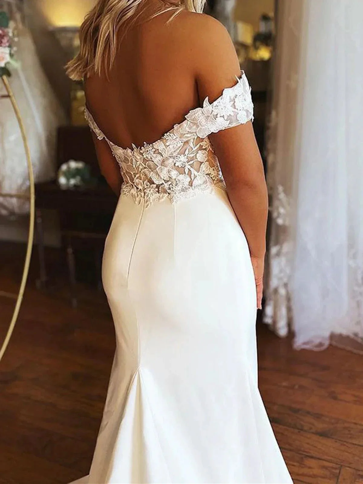 Elegant Long Mermaid Off the Shoulder Satin Lace Wedding Dresses - Image 2
