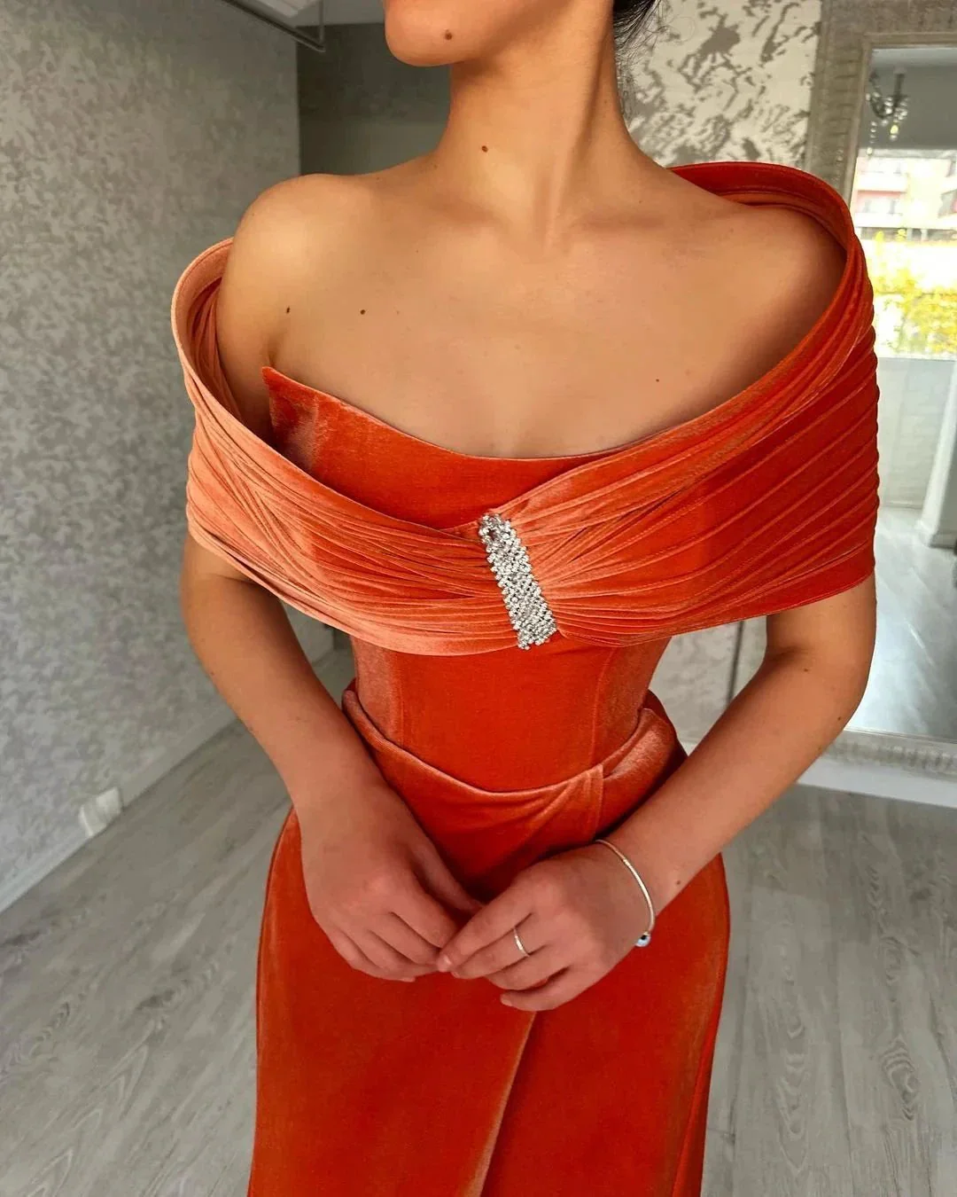 Elegant Long Mermaid One Shoulder Sleeveless Prom Dress With Slit - Image 3