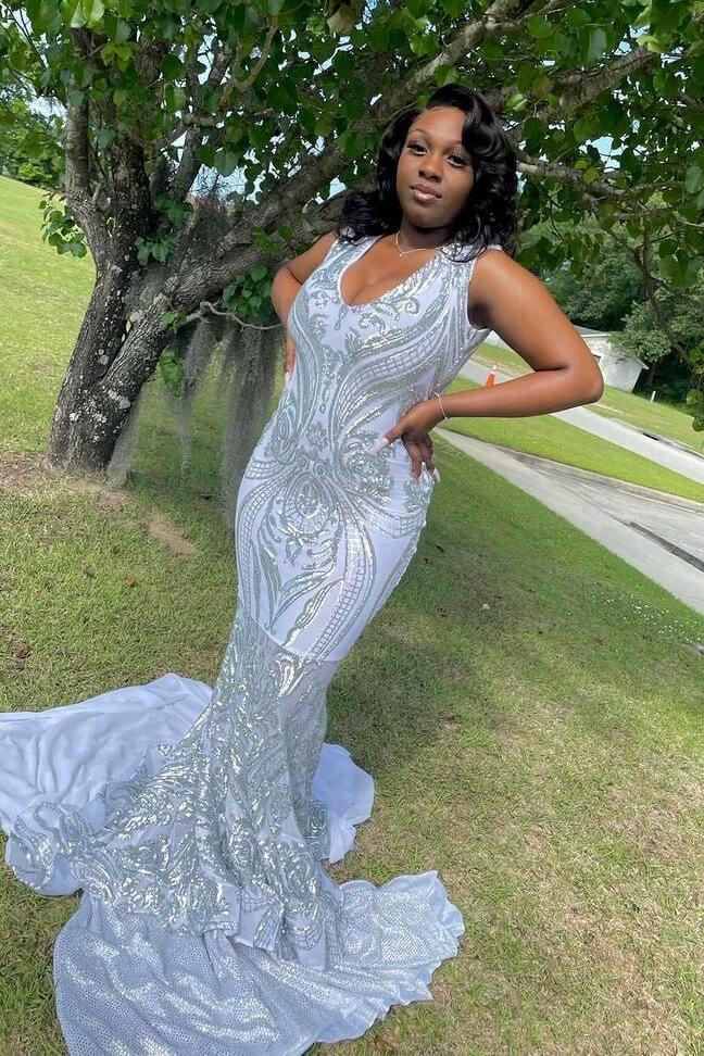 Elegant Long Mermaid V-neck Sleeveless Prom Dress With Applique - Image 2