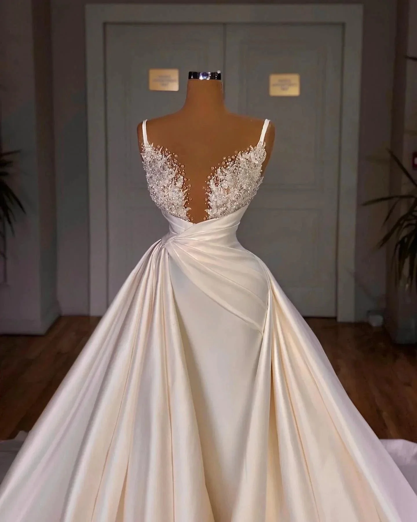 Elegant Long Mermaid V-neck Spaghetti Strap Satin Lace Wedding Dress - Image 2