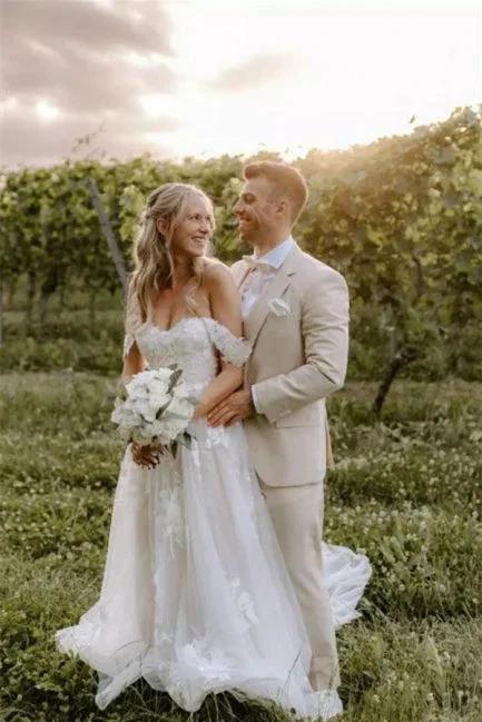 Elegant Long Off-the-Shoulder Tulle Floral Lace Wedding Dress - Image 6