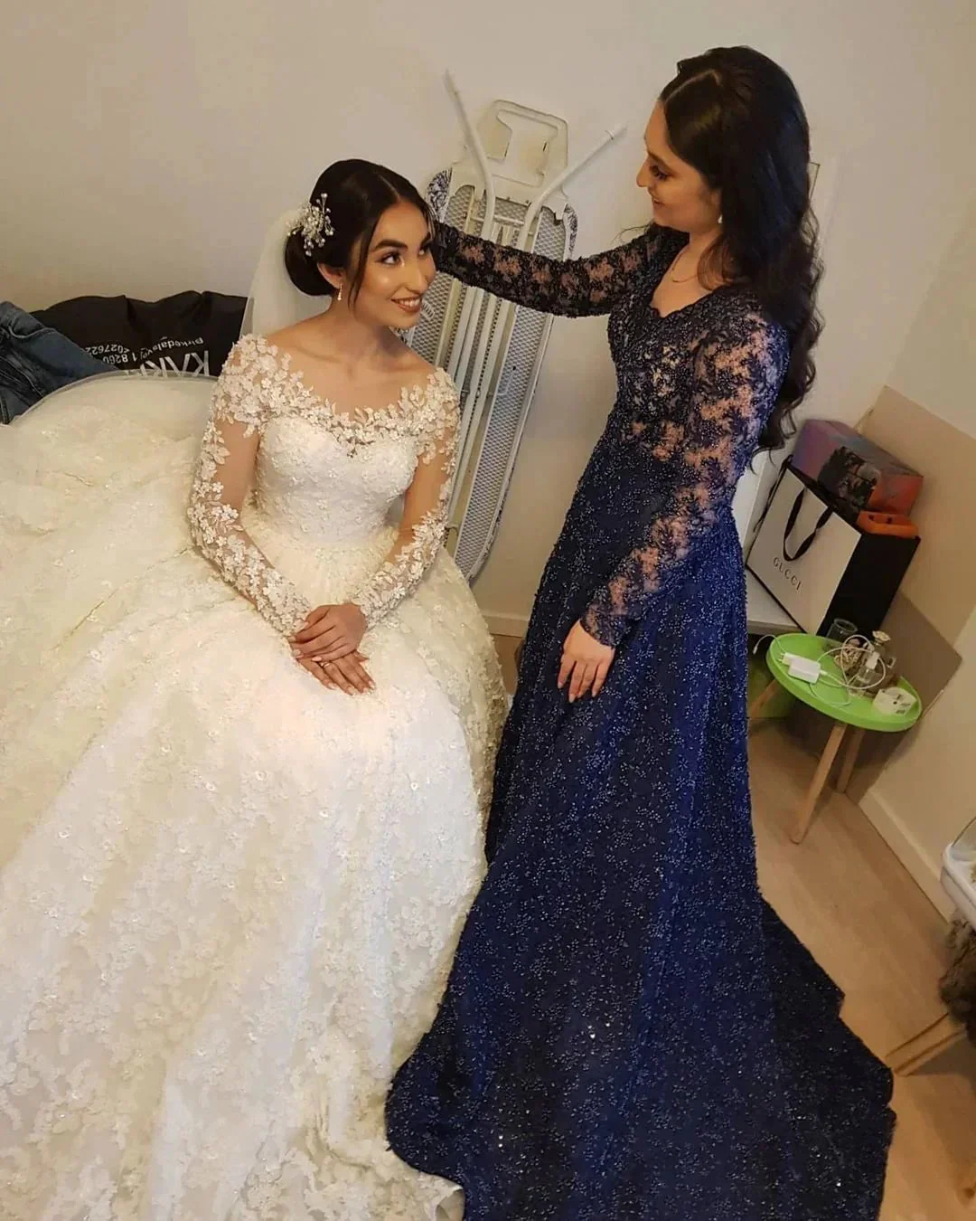 Elegant Long Princess Tulle Lace Wedding Dresses with Sleeves - Image 10