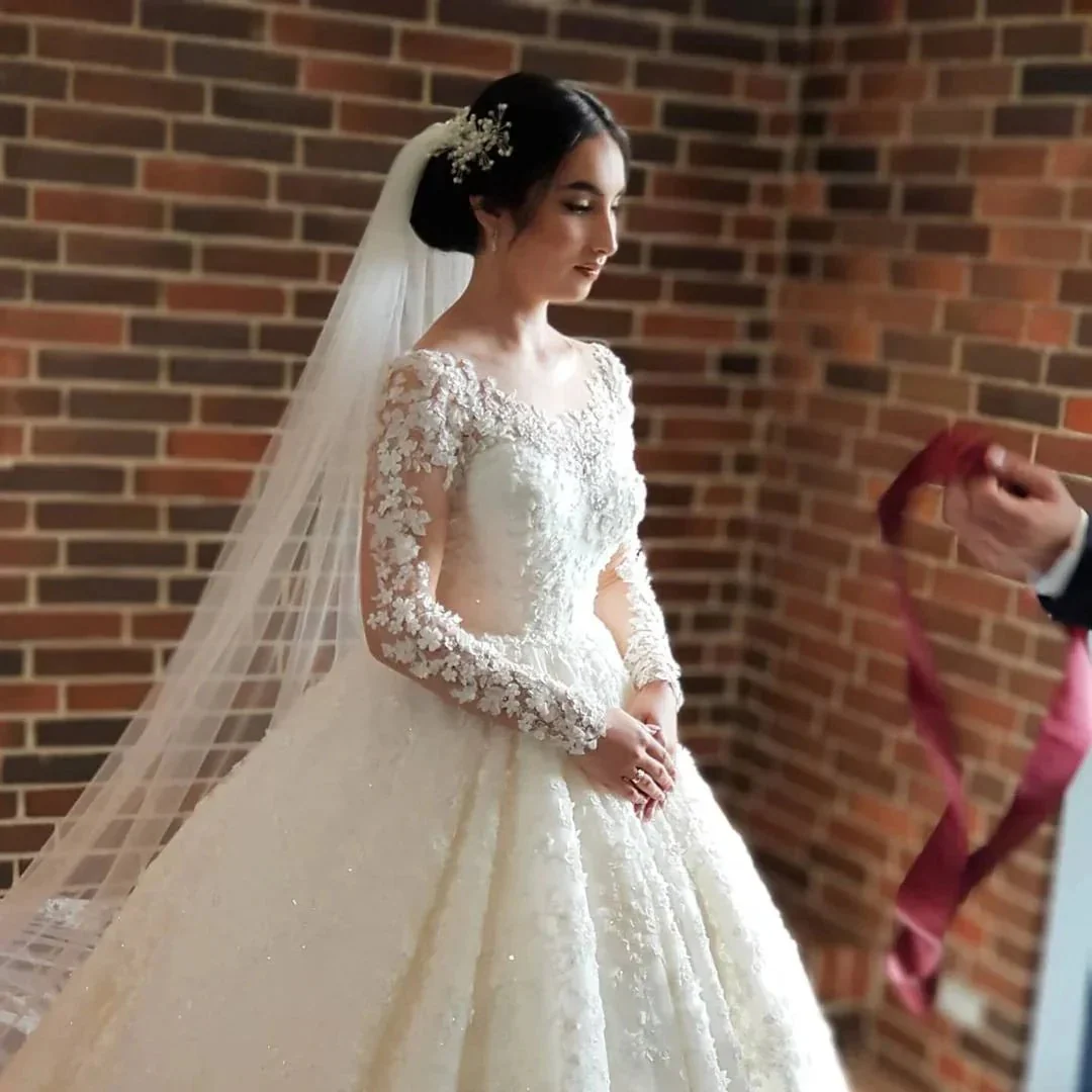 Elegant Long Princess Tulle Lace Wedding Dresses with Sleeves - Image 3