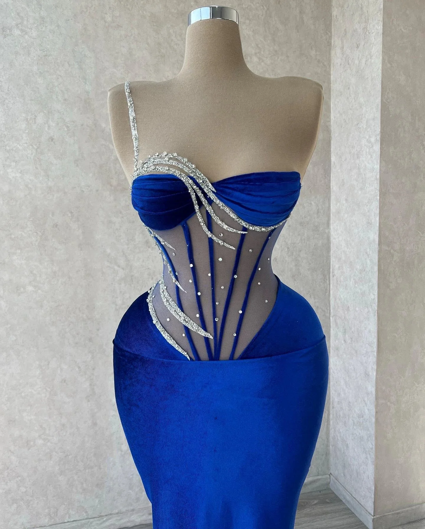 Elegant Long Royal Blue One Shoulder Mermaid Sequined Beading Prom Dress With Lace - Image 2