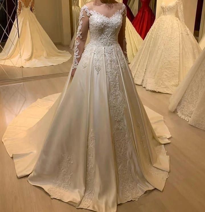 Elegant Long Sleeve A-Line Sweetheart Appliques Lace Pearl Satin Wedding Dress - Image 2
