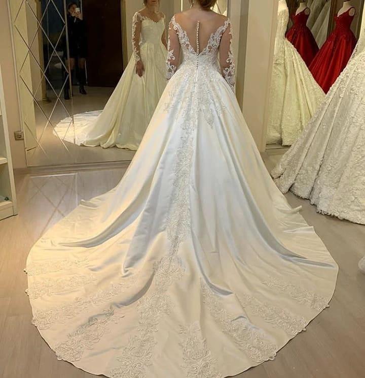 Elegant Long Sleeve A-Line Sweetheart Appliques Lace Pearl Satin Wedding Dress - Image 3