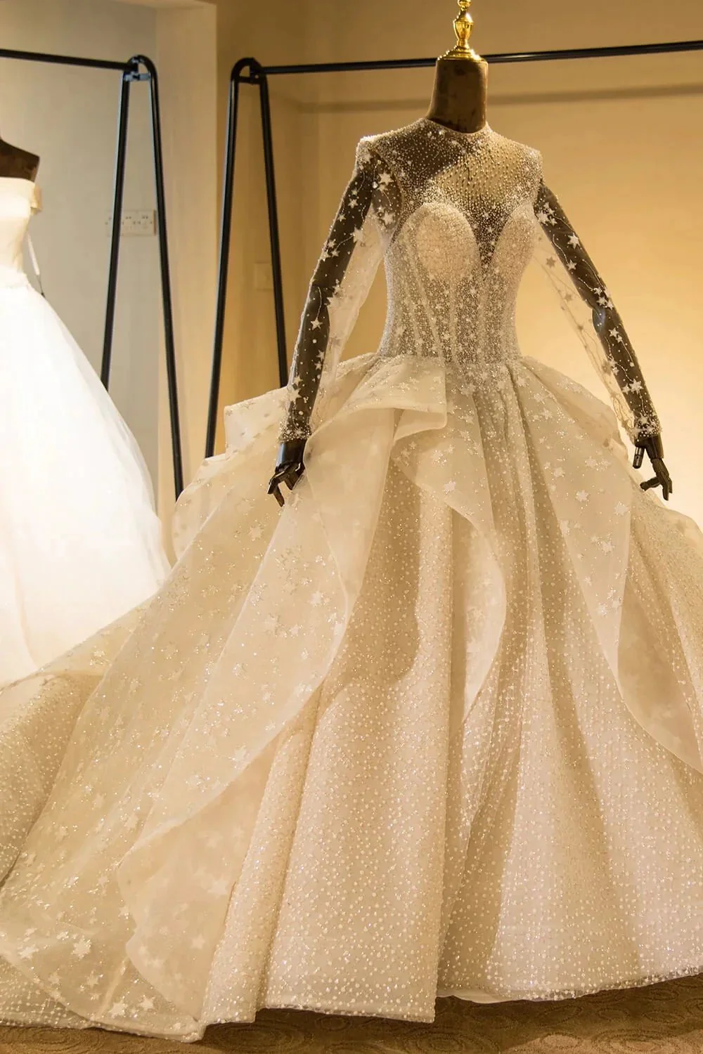Elegant Long Sleeve Beading Lace-up Tulle Ball Gowns Sparkle Wedding Dress - Image 4