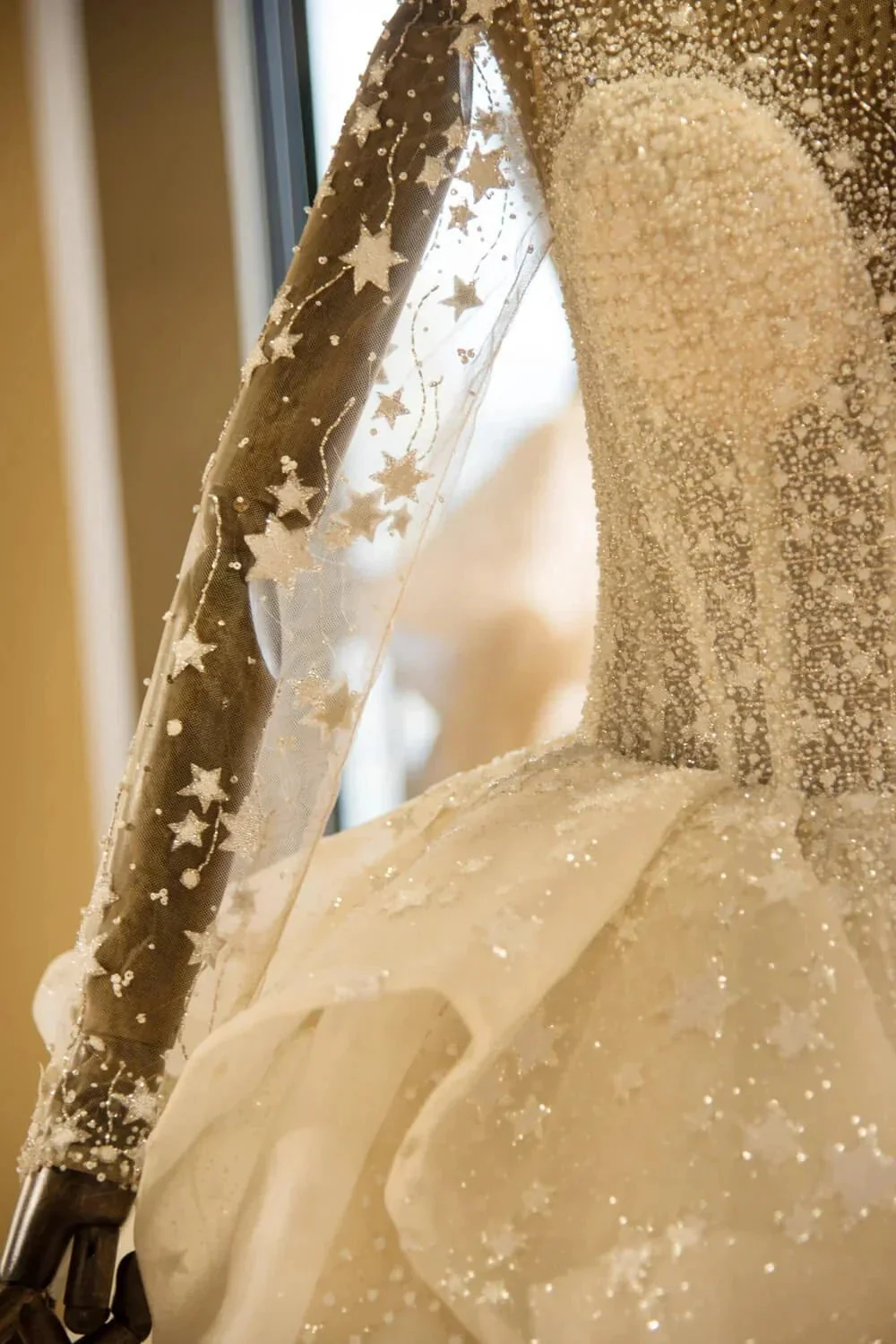 Elegant Long Sleeve Beading Lace-up Tulle Ball Gowns Sparkle Wedding Dress - Image 5