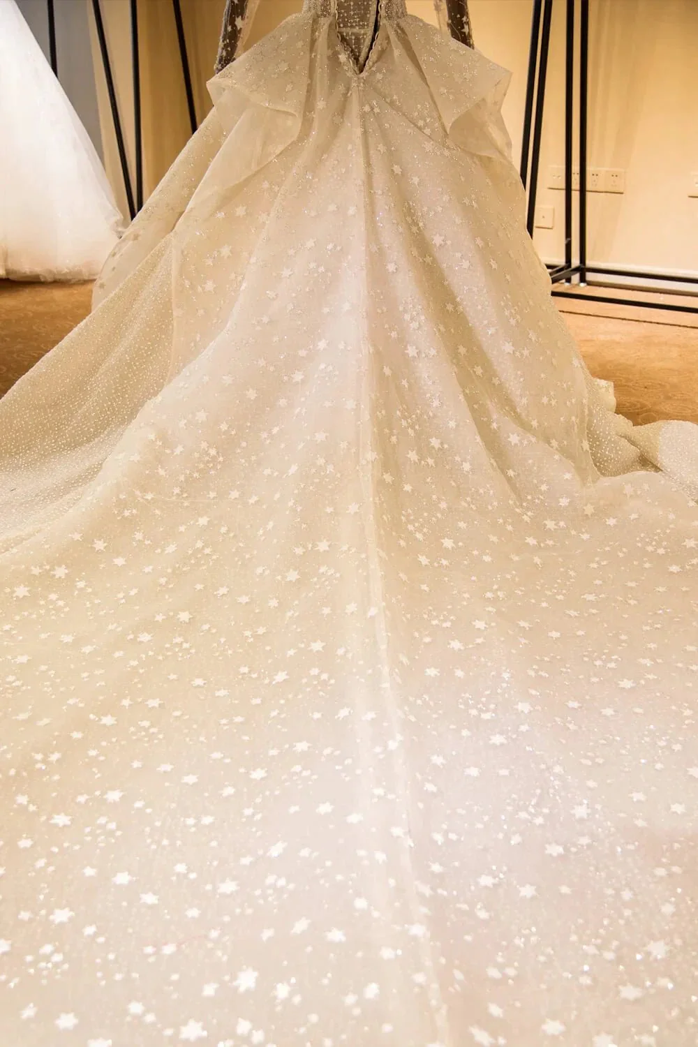 Elegant Long Sleeve Beading Lace-up Tulle Ball Gowns Sparkle Wedding Dress - Image 7