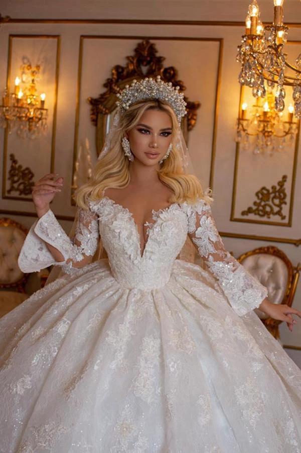 Elegant Long Sleeves Ball Gown V-Neck Sweetheart Wedding Dress with Appliques Lace - Image 4