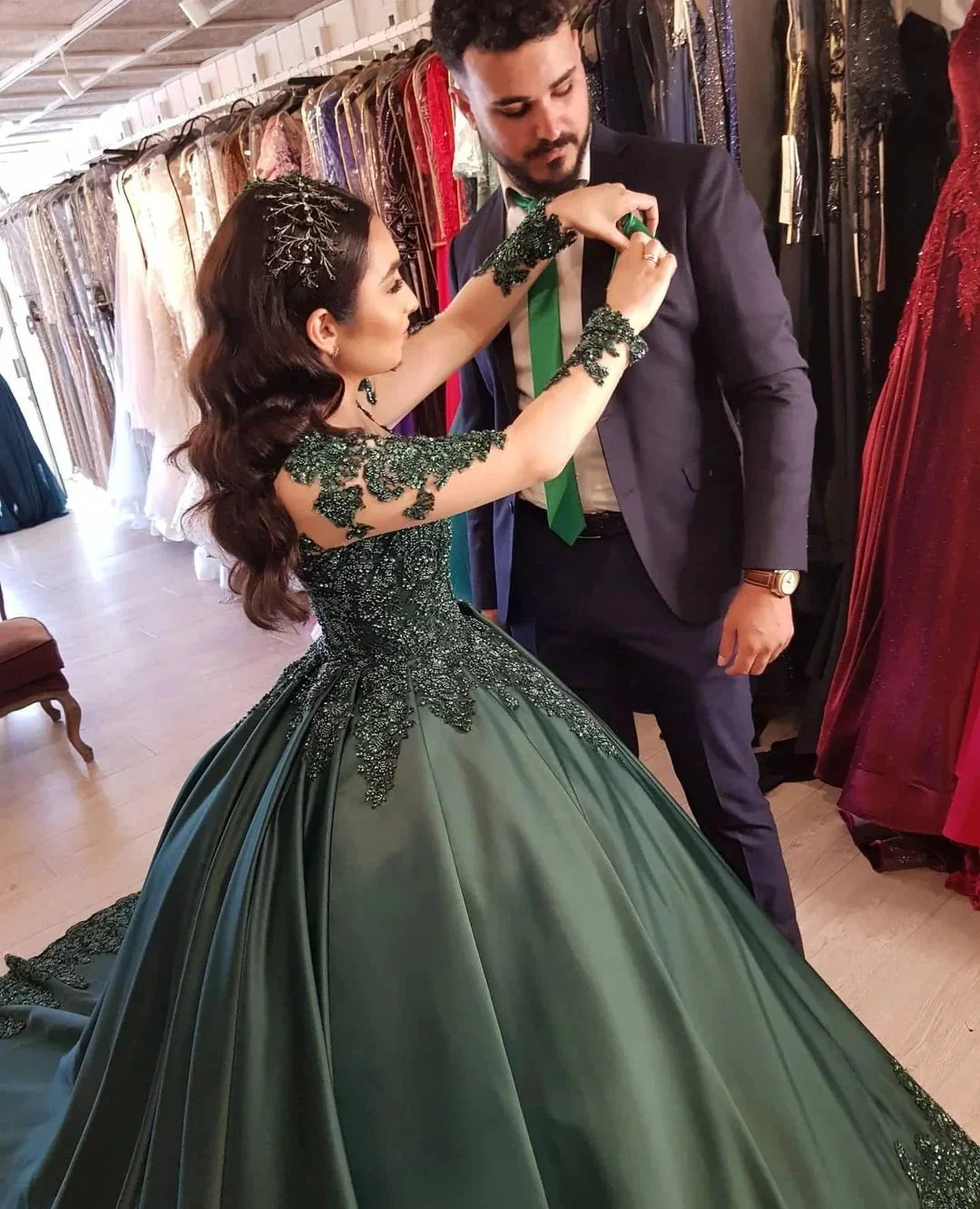 Elegant Long Sleeves Sweetheart Lace Satin Ball Gown Prom Dresses - Image 6