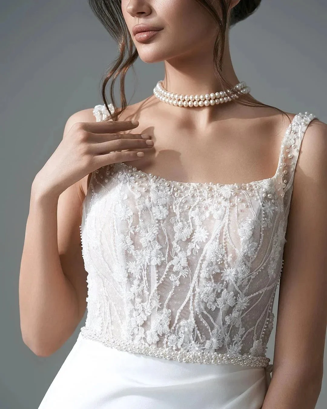 Elegant Long White A-line Beading Lace Pearls Sleeveless Wedding Dress With Slit - Image 2