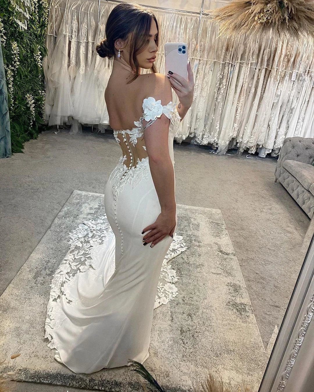 Elegant Long White Mermaid Off-the-shoulder Appliques Wedding Dress With Train - Image 2