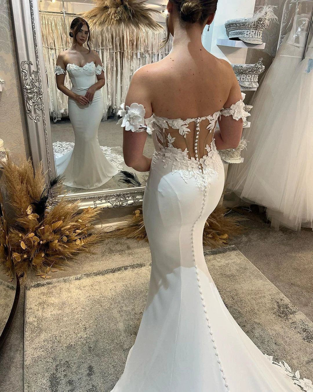 Elegant Long White Mermaid Off-the-shoulder Appliques Wedding Dress With Train - Image 3