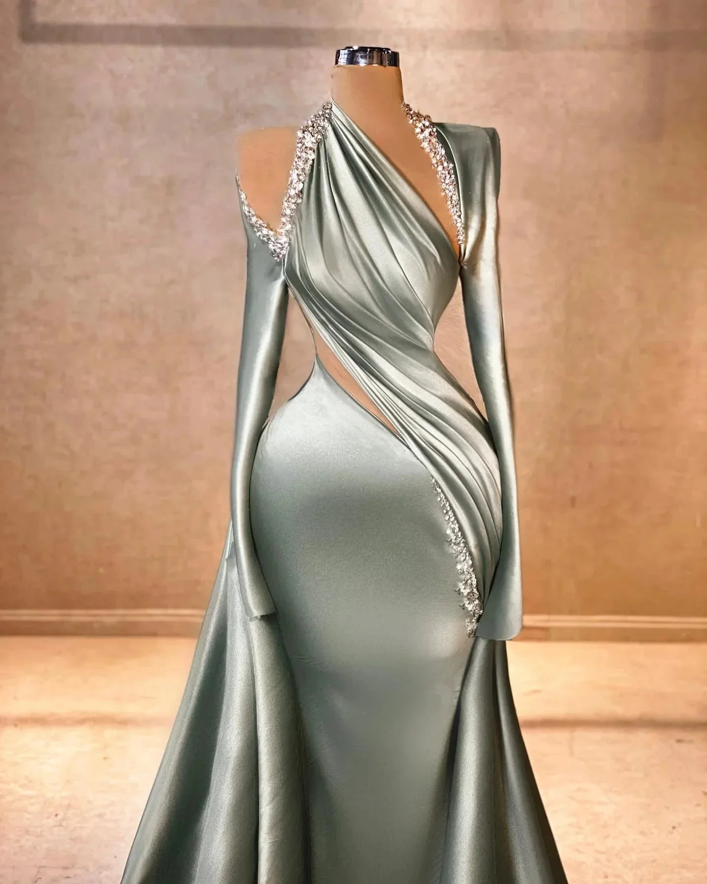 Elegant Mermaid Long Sleeve Halter Ruffles Satin Prom Dresses - Image 2