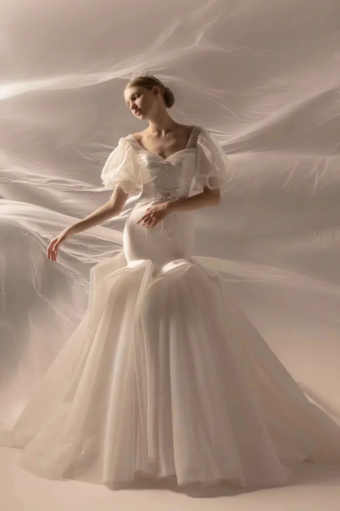 Elegant Mermaid Square Neck Organza Puff Sleeve Satin Wedding Dress with Crystal Trim & Lace-Up Back Q6019 - Image 2