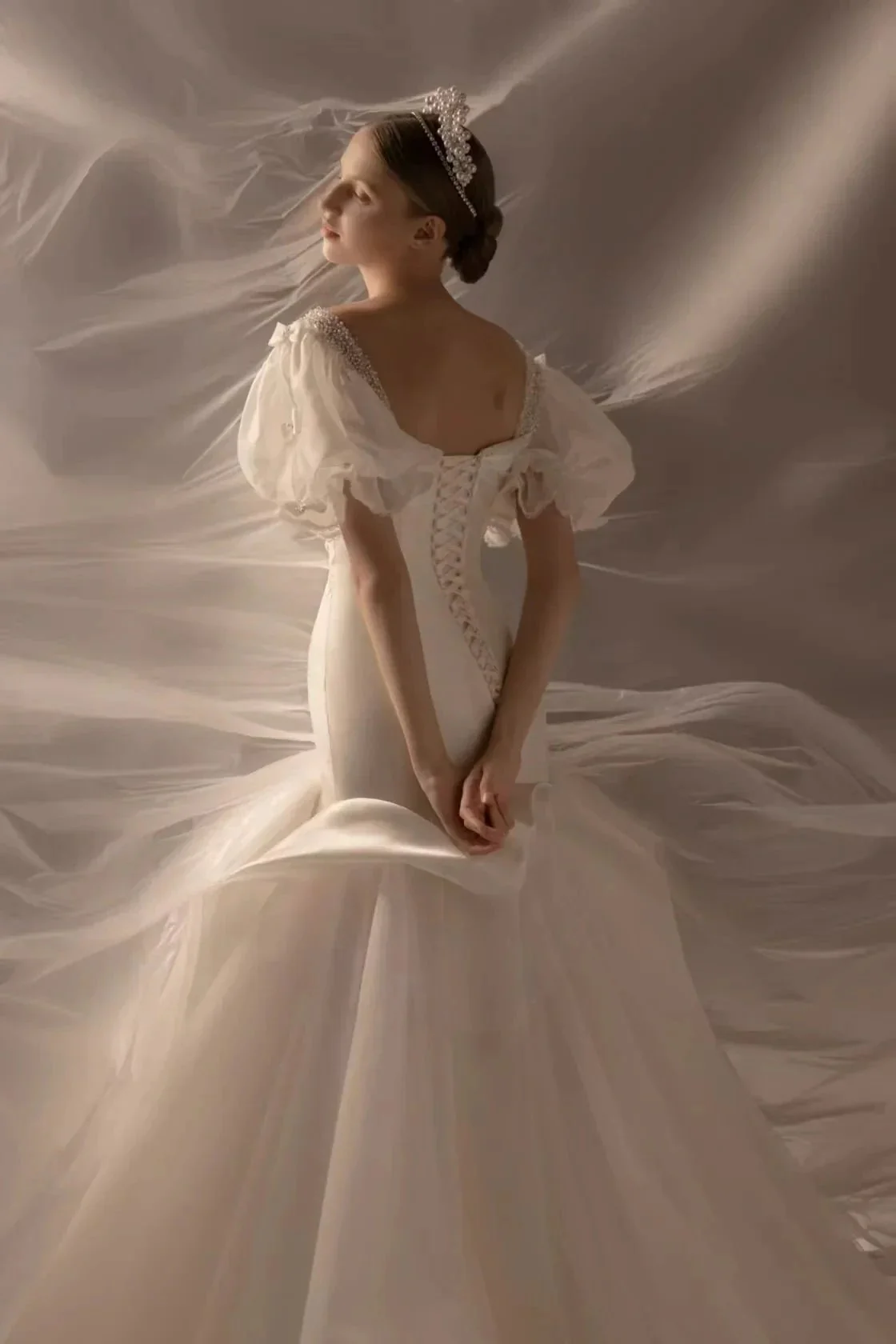 Elegant Mermaid Square Neck Organza Puff Sleeve Satin Wedding Dress with Crystal Trim & Lace-Up Back Q6019 - Image 4